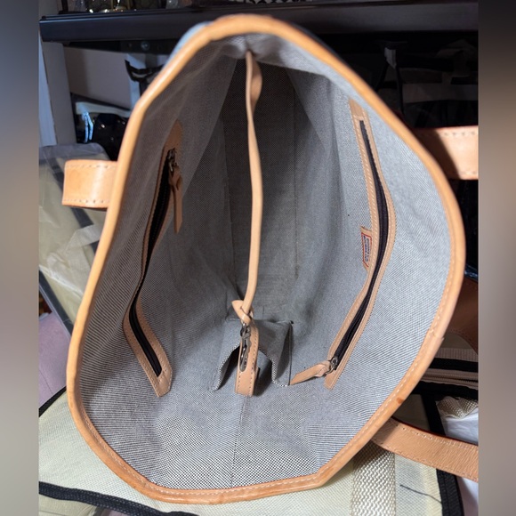 DOONEY & BOURKE Signature Logo Fabric Tote Light Blue H909C Approx 13”L x11.75”H - Picture 4 of 16